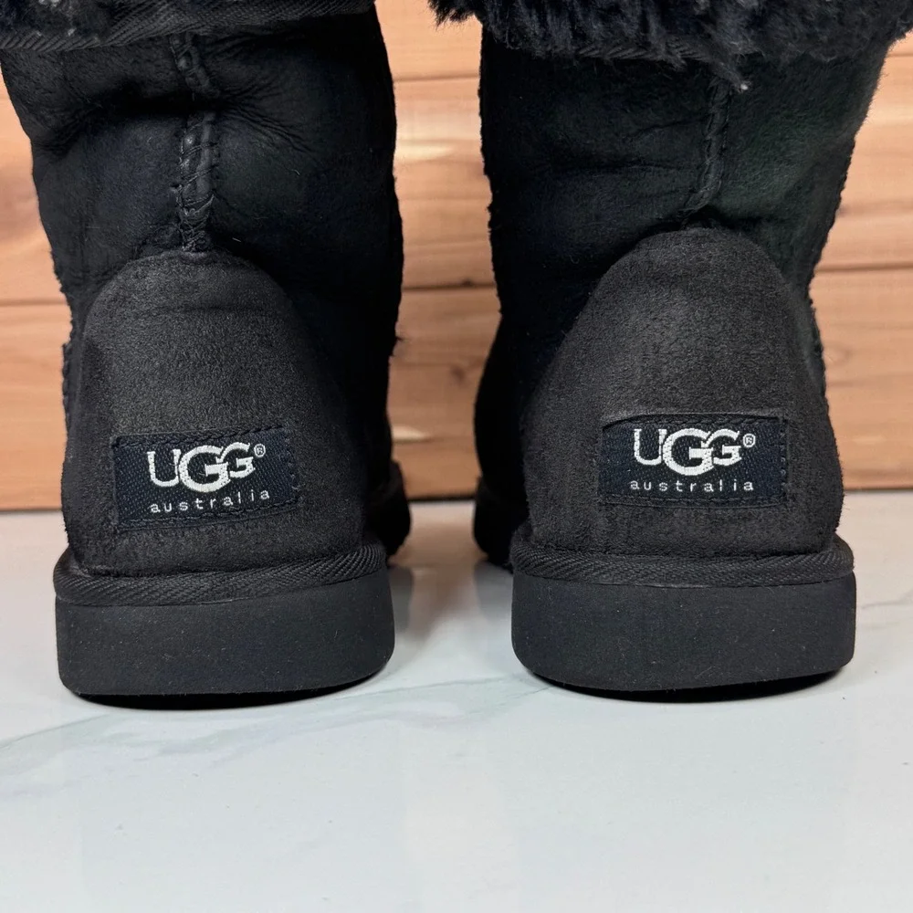 Black UGG Australia Tall Boots Sheepskin Fur Lined Fold‎ Over Cuff Women's 7